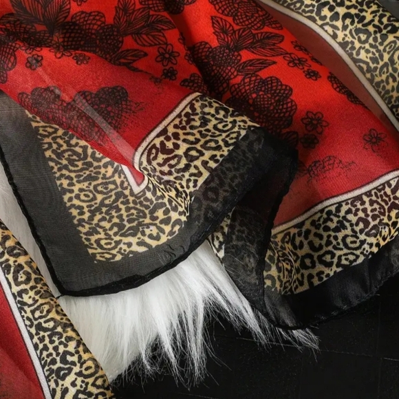2 FOR $40 NEW Western Elegant Red Floral And Leopard Print Scarf-(#1,408) - Picture 5 of 7